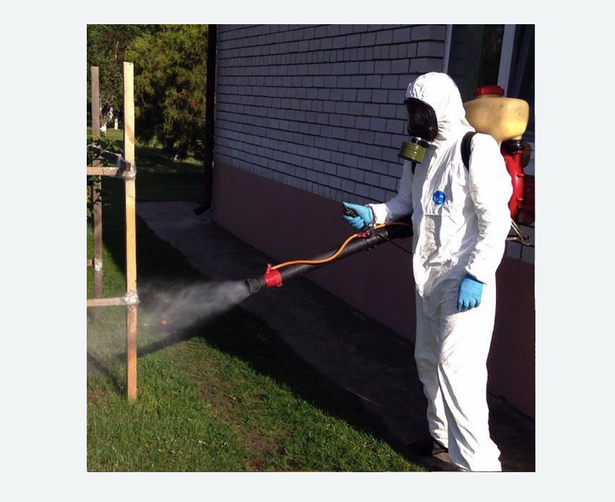 травля клещей на участке в Майкопе